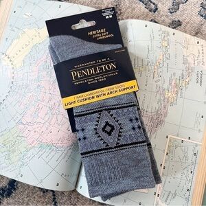 Pendleton NWT UNISEX Heritage Blue Cushion Moisture Wicking Soft Lambswool Socks